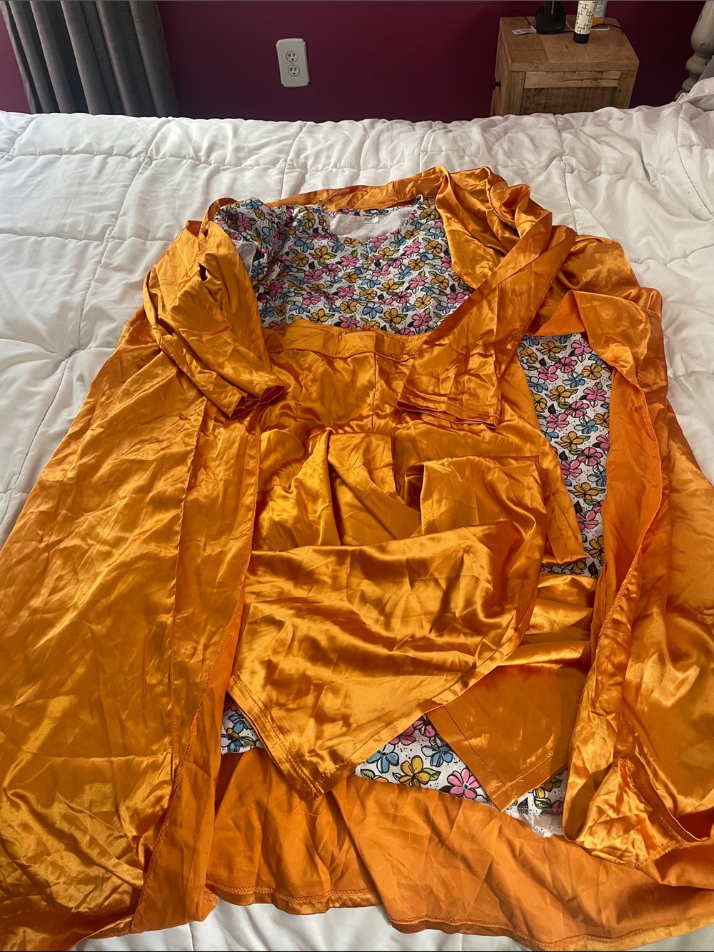 Spirit Halloween costume Old Lady L/XL Adult Orange Satin Jammie’s 3pc set